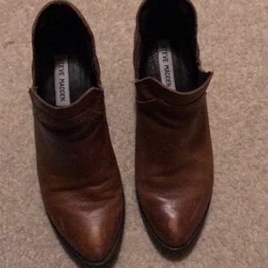 Steve Madden short boots size 8